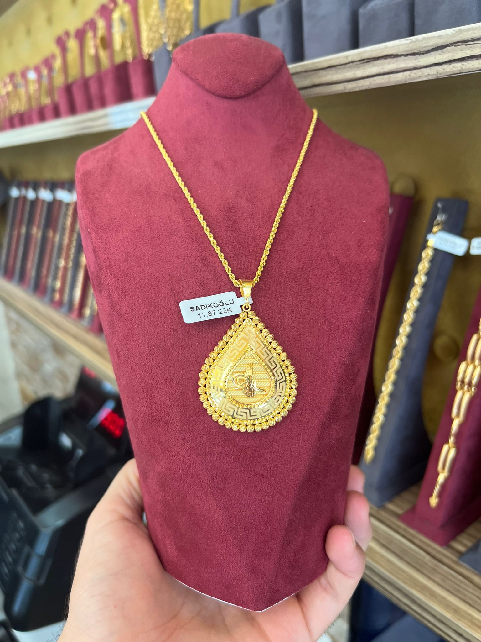 Tuğralı Dorika Kenarlı Kolye Ucu 11.87 Gram