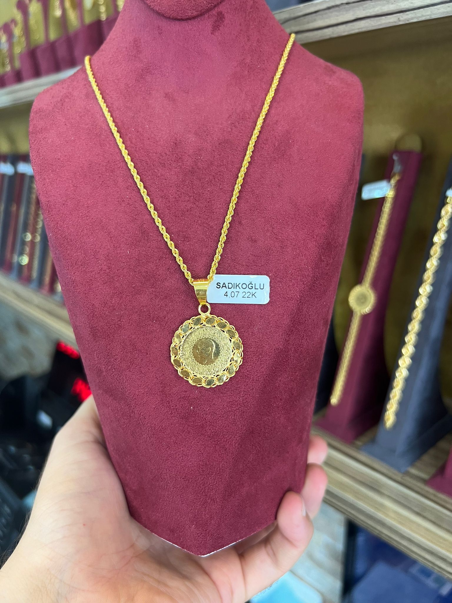 Pul Çerçeveli Ziynet Kolye Ucu 4.07 Gram