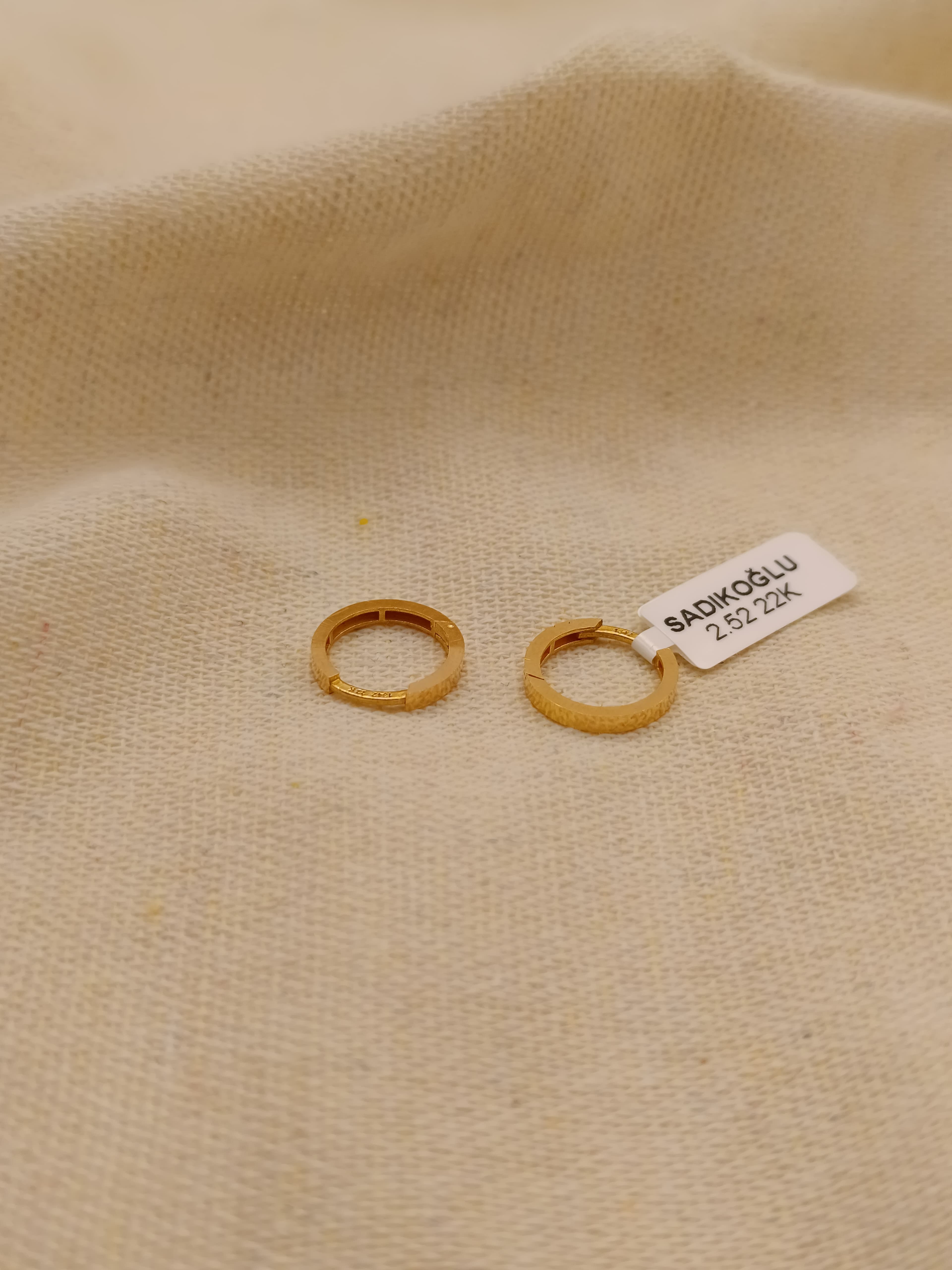 Düz Köşeli Halka Küpe 2.52 Gram