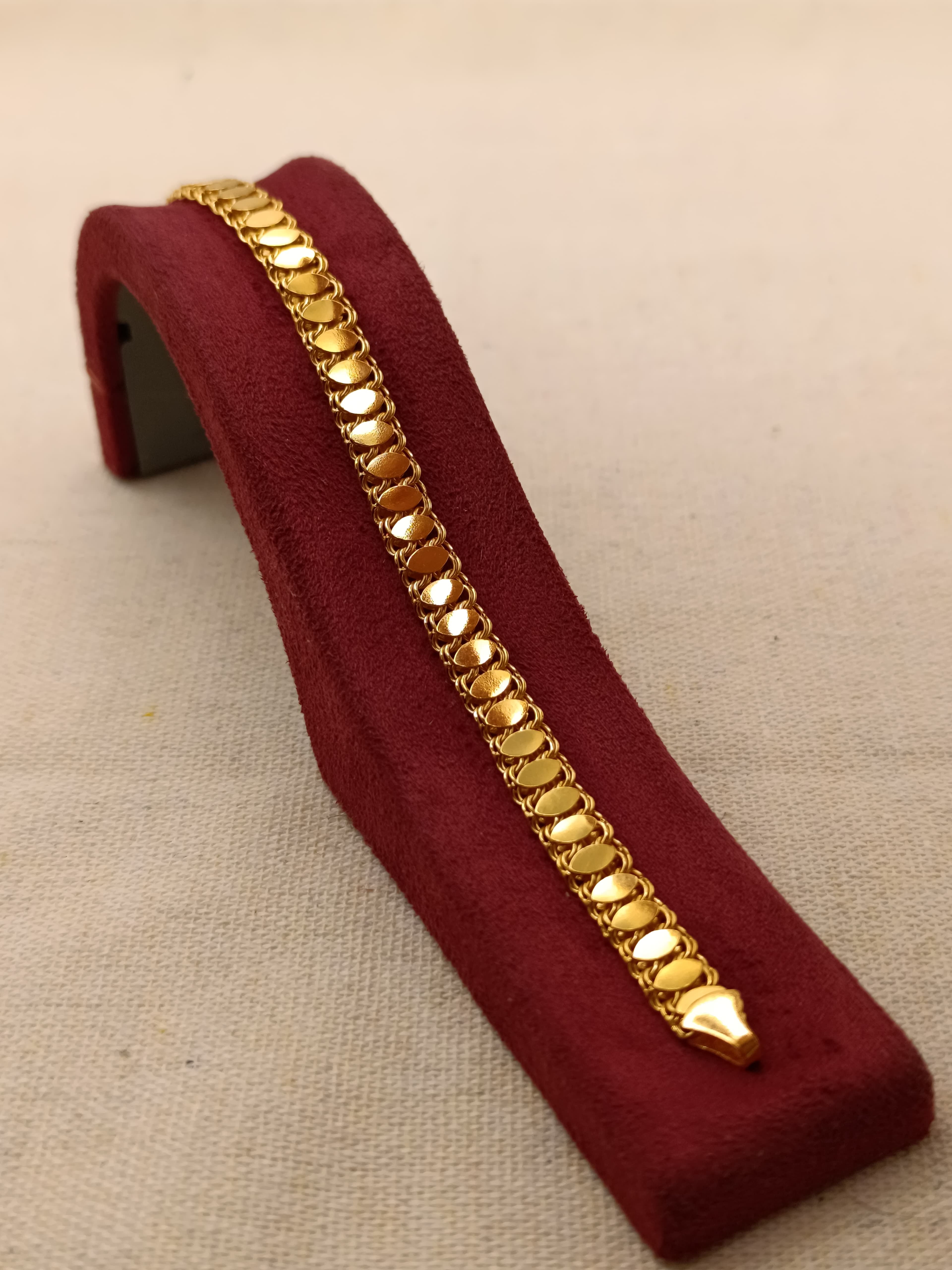 Pullu Bileklik 11.90 Gram